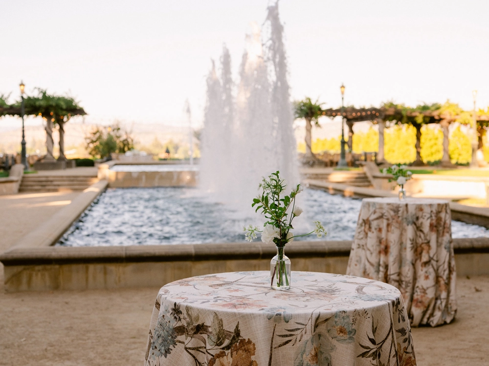 table showcase - valley Girls Napa