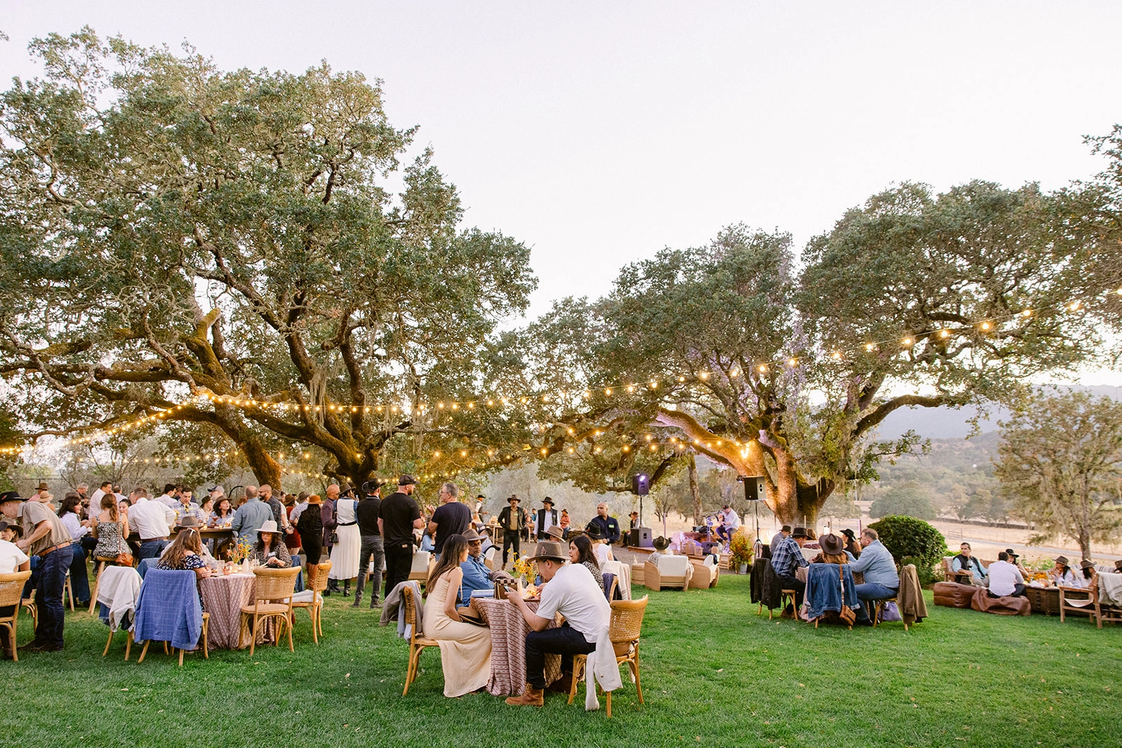 outdoor gathering - valley girls Napa