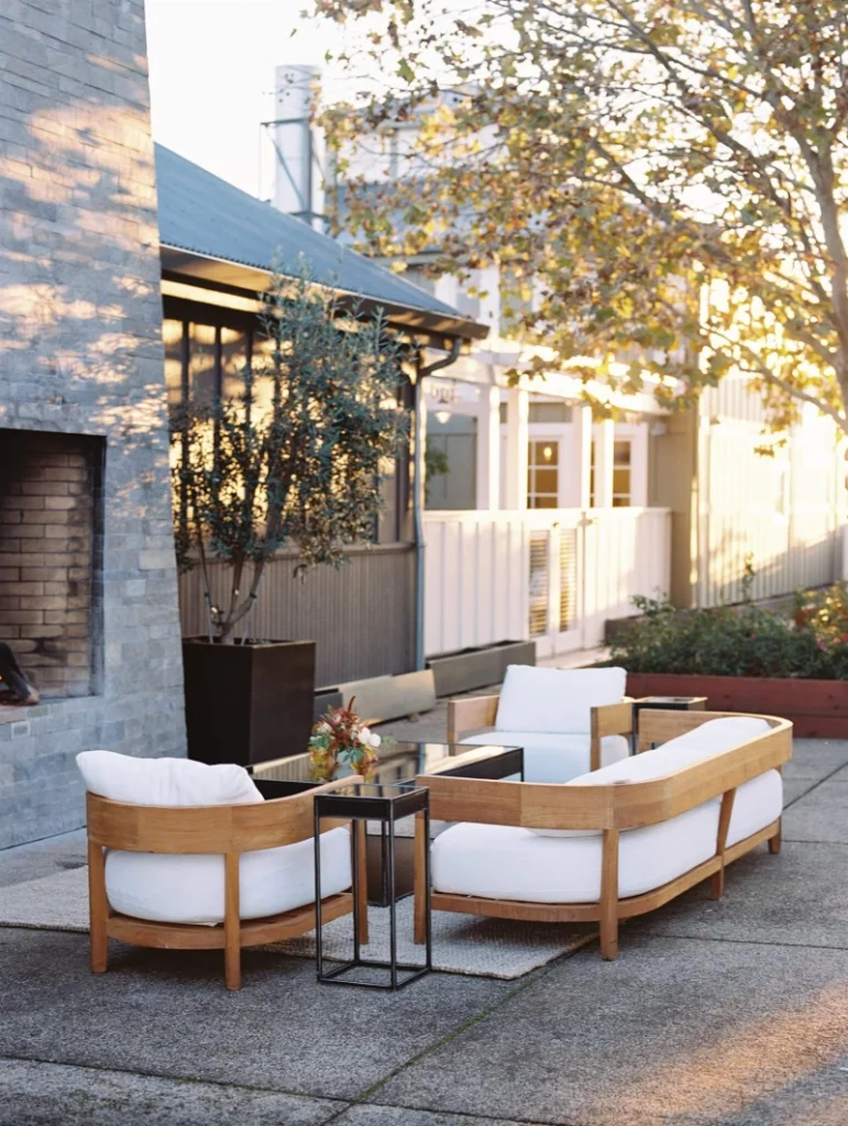 Carneros venue exterior