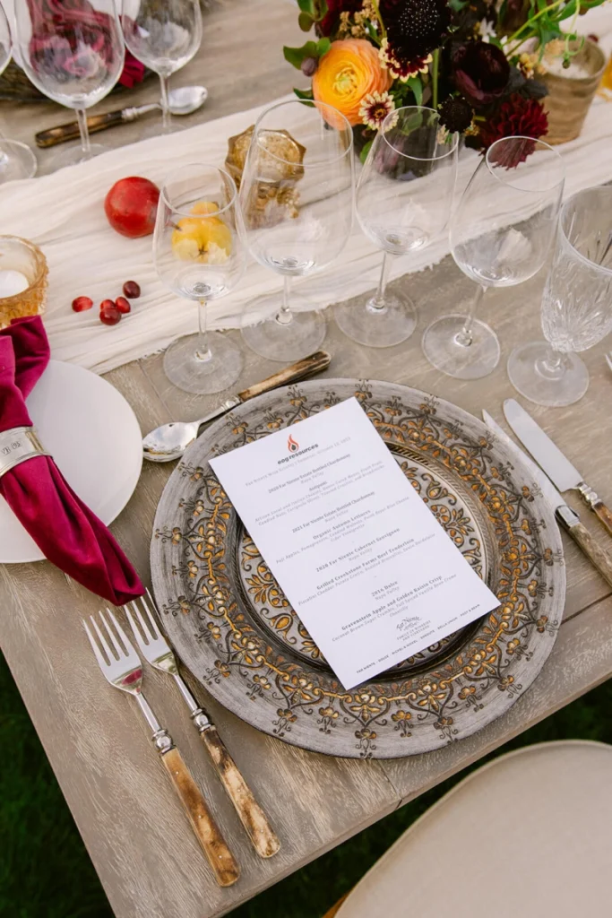 Awards dinner table