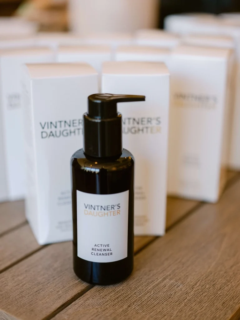 Retreat gifting station