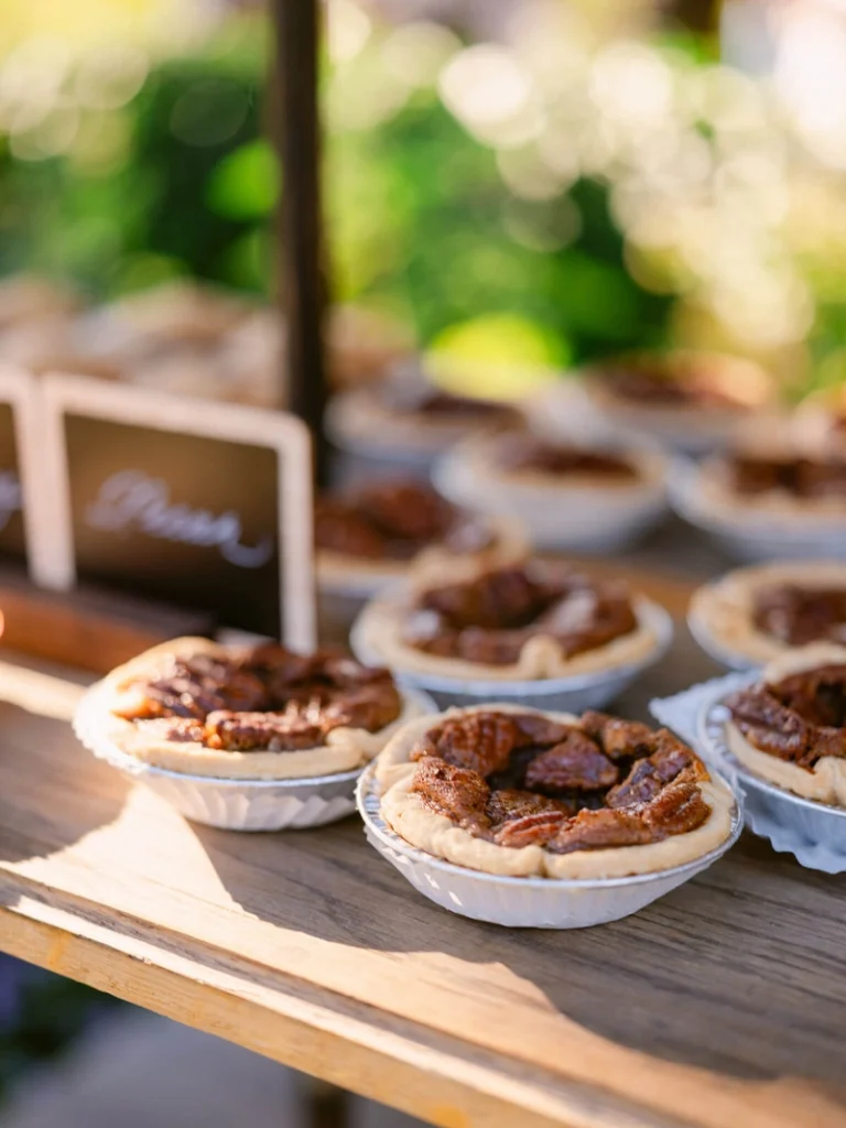 Pecan pie dessert